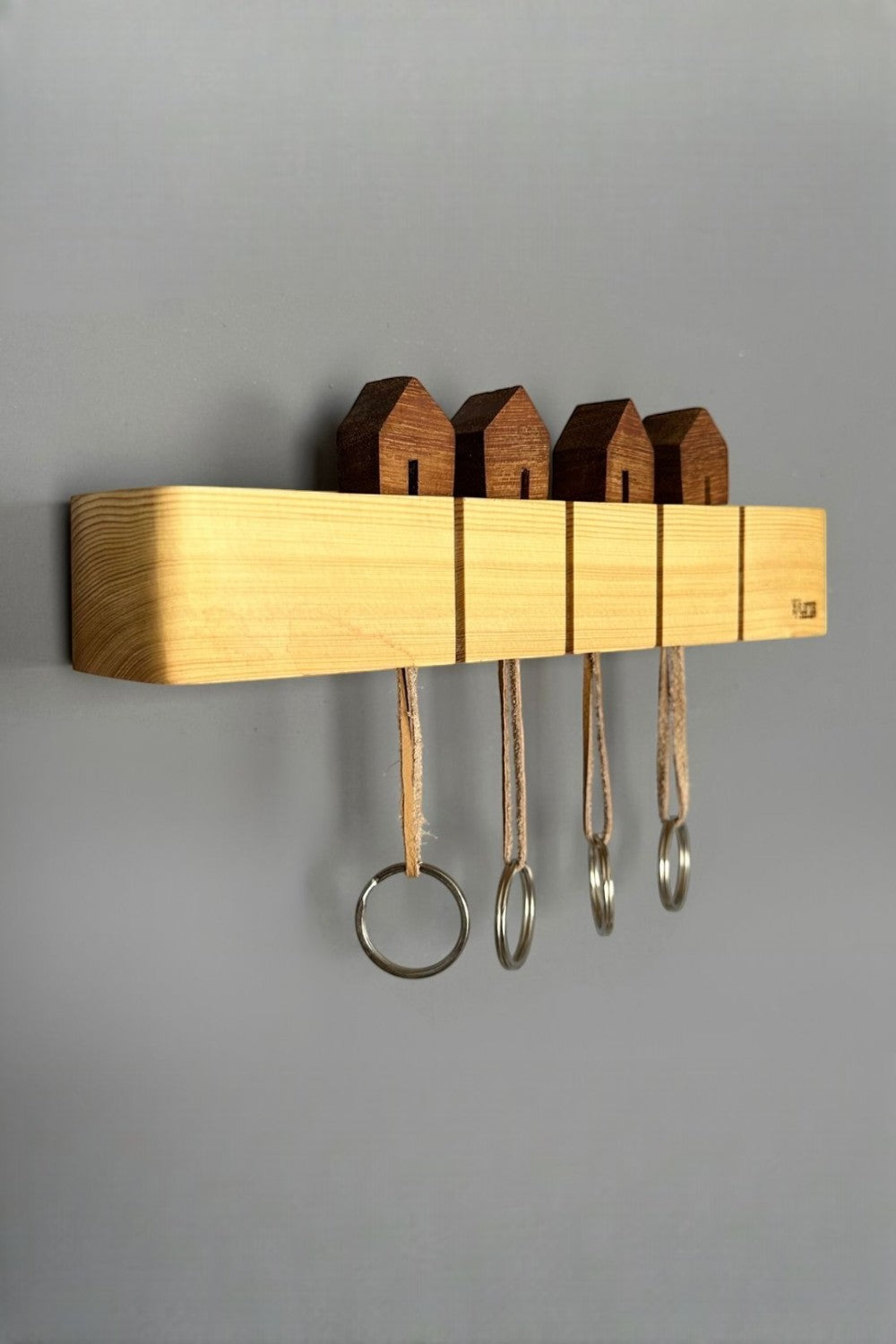 Vune Concept-Merla El Yapımı Ahşap Anahtarlık-Duvar Rafı-2-Milagron.com