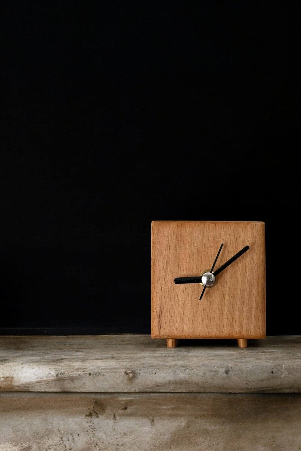 Vune Concept-Minyon El Yapımı Masif Masa Saati-Masa Saati-2-Milagron.com