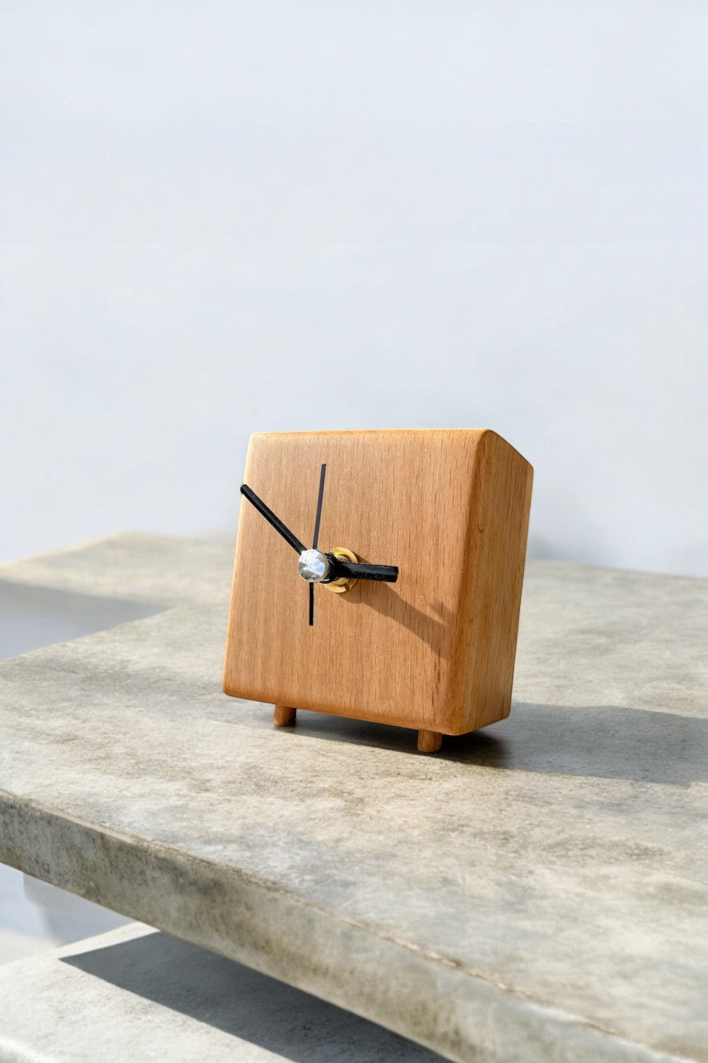 Vune Concept-Minyon El Yapımı Masif Masa Saati-Masa Saati-7-Milagron.com