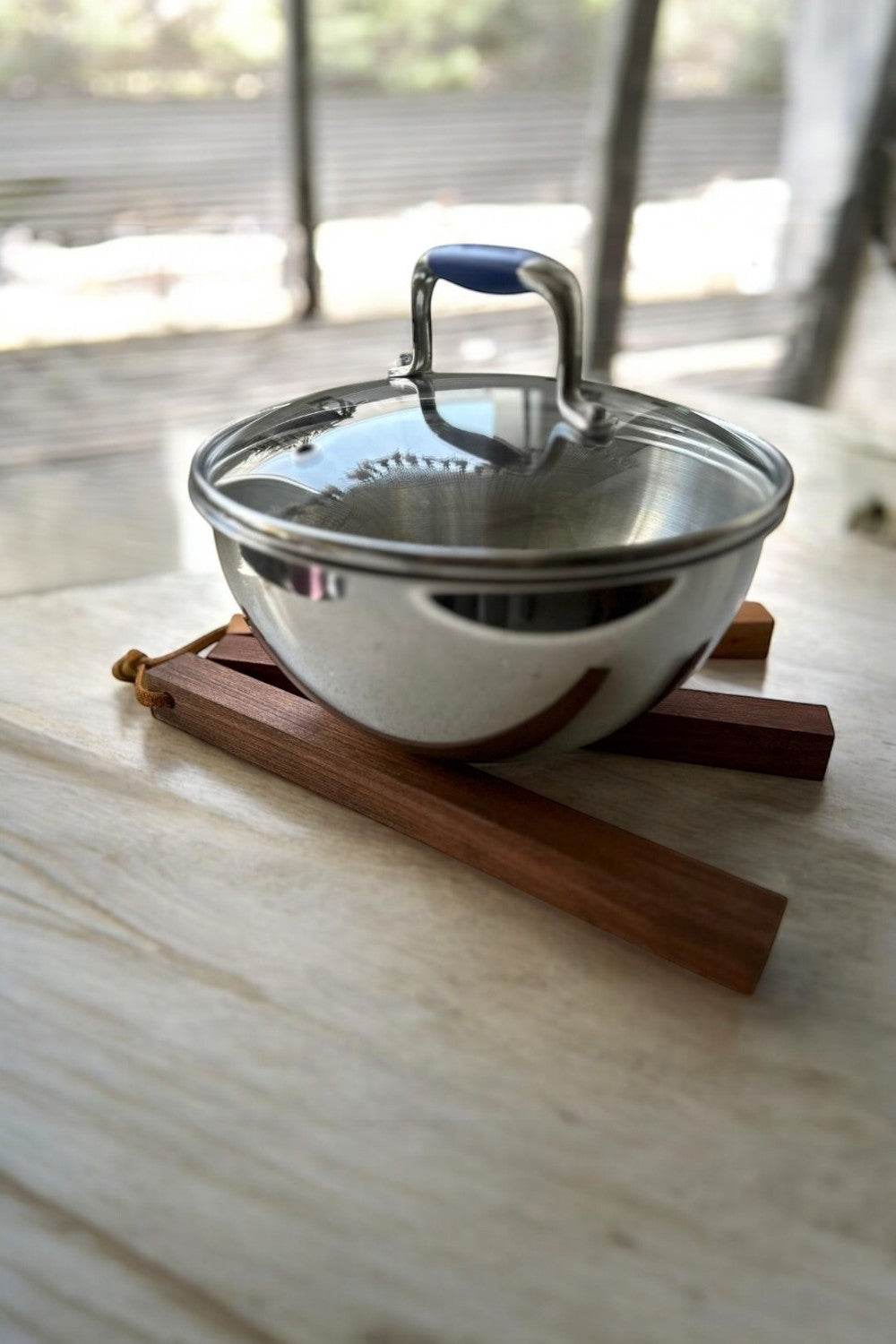 Vune Concept-Regla El Yapımı Deri Detaylı Ahşap Nihale - Medium-Sunum Aksesuarları-4-Milagron.com