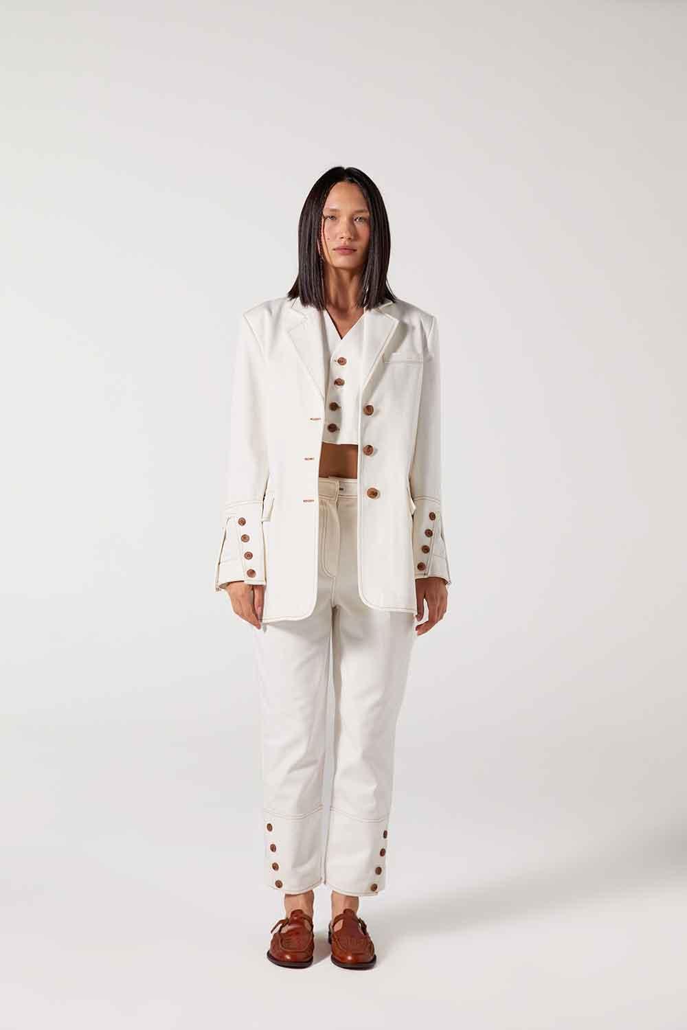 Wabi Sabi-Christopher Beyaz Oversize Kol Düğme ve Dikiş Detaylı Ceket-Ceket-1-Milagron.com