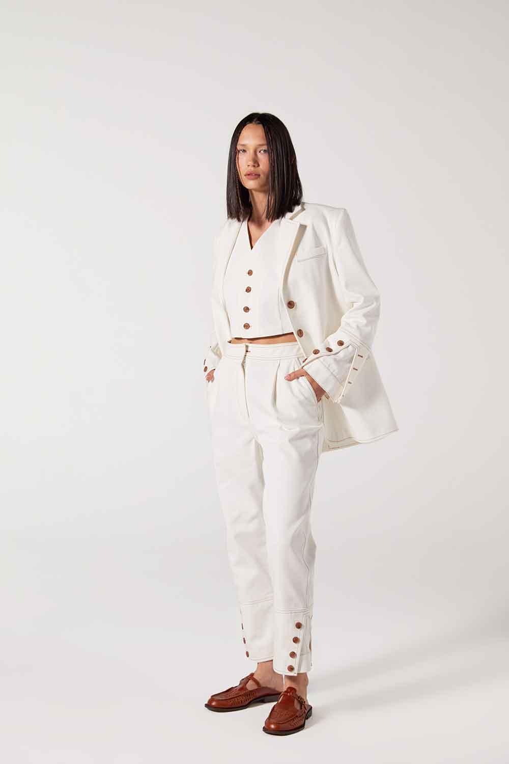 Wabi Sabi-Christopher Beyaz Oversize Kol Düğme ve Dikiş Detaylı Ceket-Ceket-2-Milagron.com