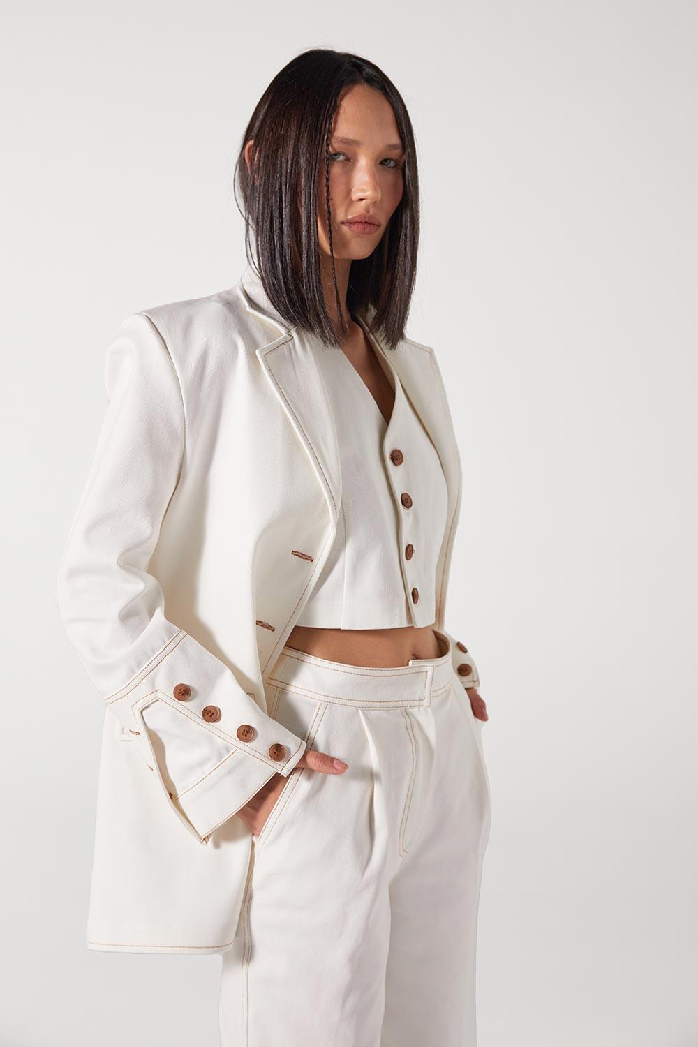 Wabi Sabi-Christopher Beyaz Oversize Kol Düğme ve Dikiş Detaylı Ceket-Ceket-3-Milagron.com