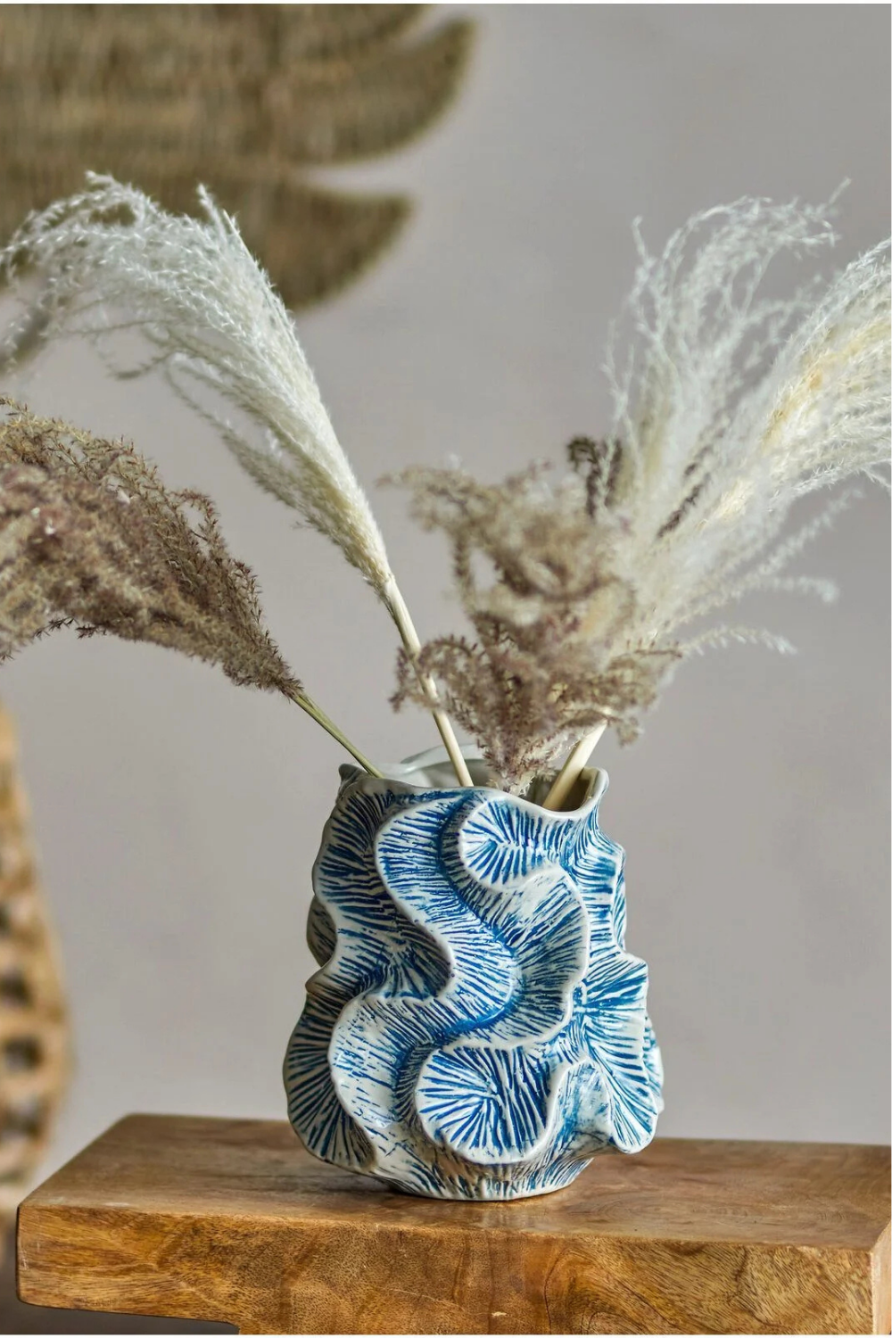 Warm Design-Dalgalı Desenli Organik Şekilli Vazo-Vazo-1-Milagron.com