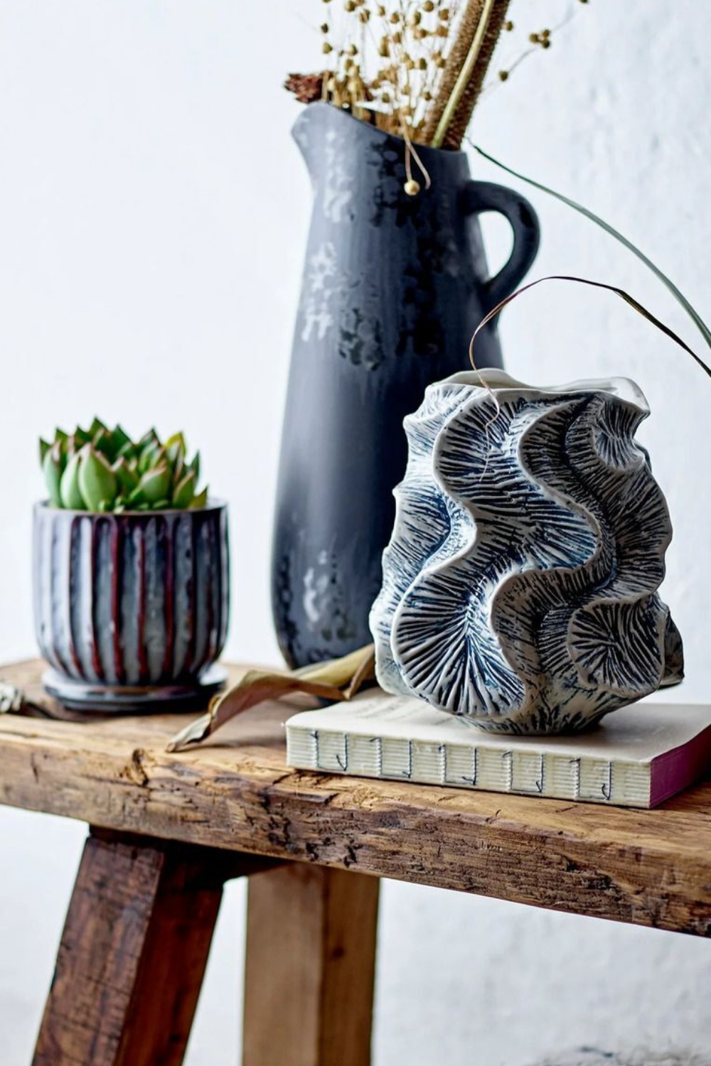 Warm Design-Dalgalı Desenli Organik Şekilli Vazo-Vazo-3-Milagron.com