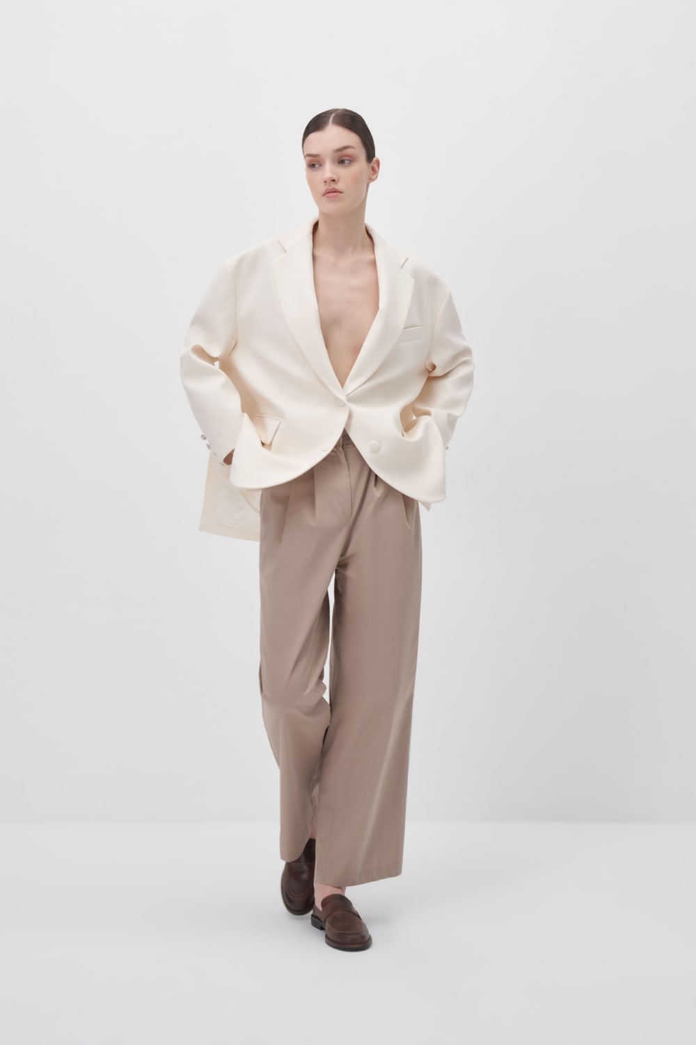 Wingcott-Bej Çift Pileli Geniş Kesim Kanvas Pantolon-Pantolon-1-Milagron.com