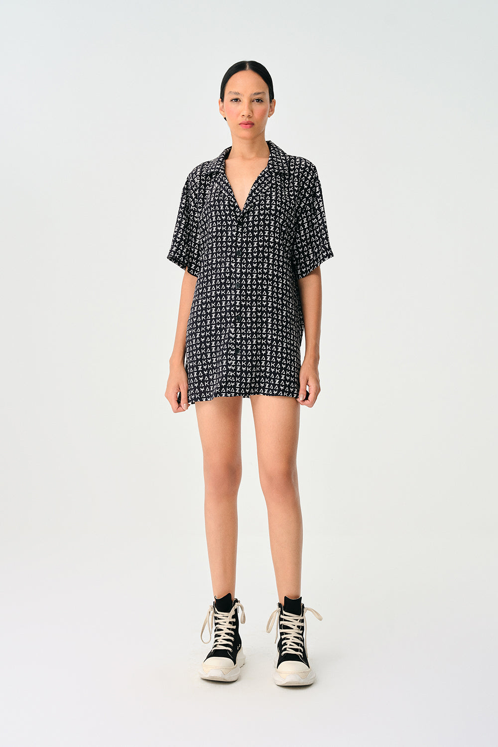 Yakaza Studio-Gömlek Monogram-Gömlek-2-Milagron.com