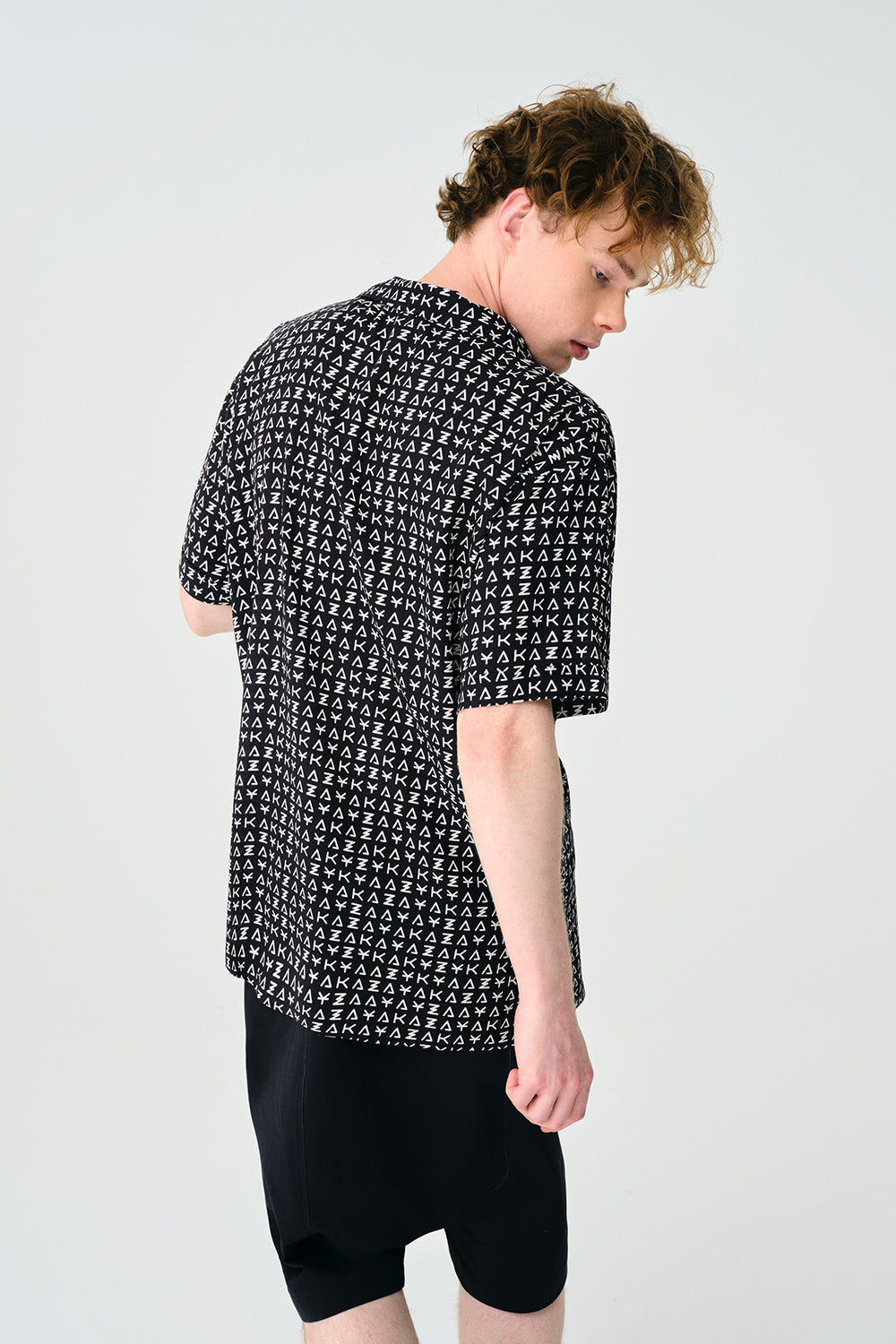 Yakaza Studio-Gömlek Monogram-Gömlek-3-Milagron.com