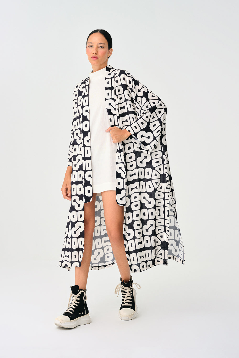 Yakaza Studio-Kimono Jukurrpa-Kimono-1-Milagron.com