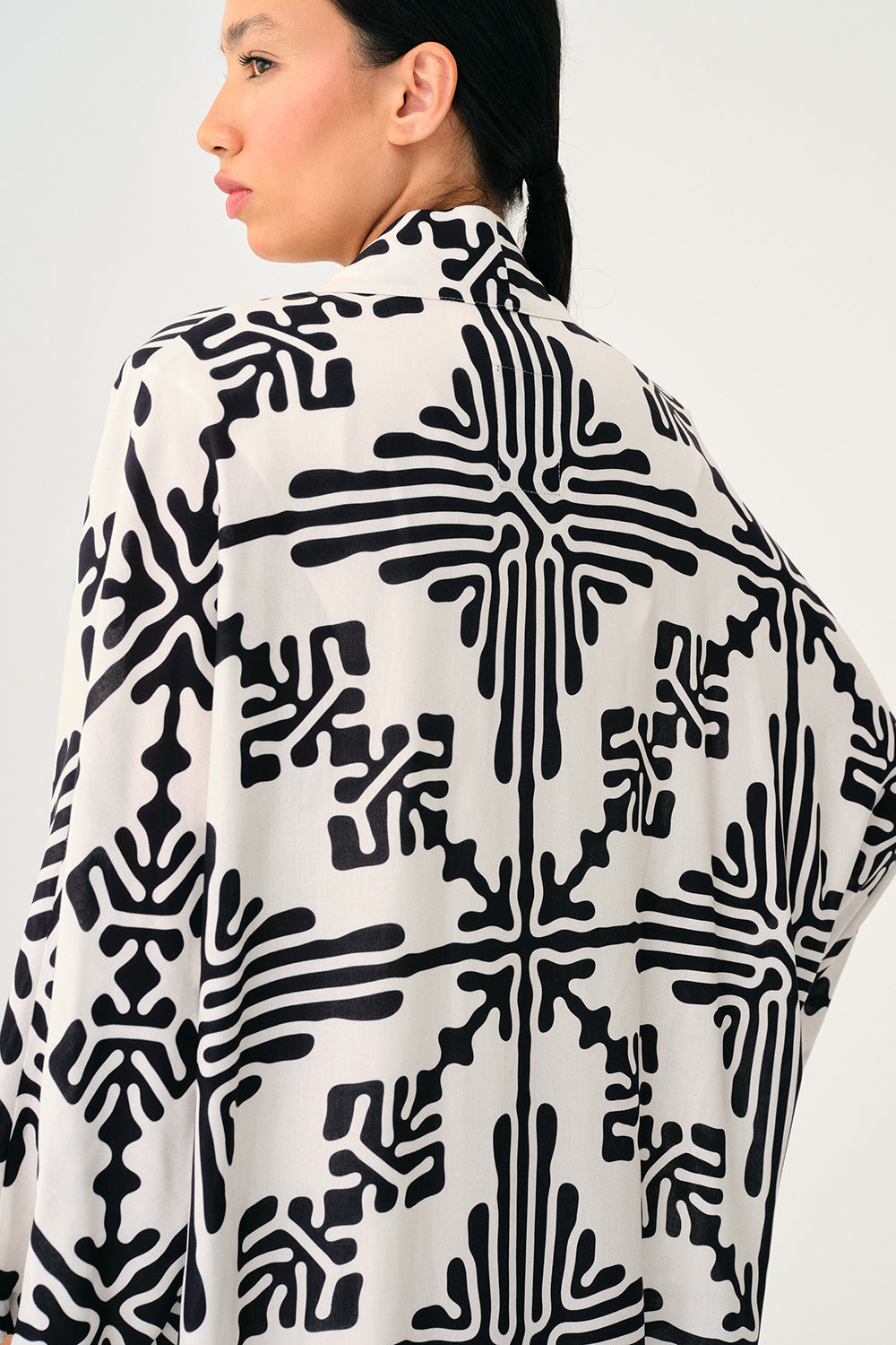 Yakaza Studio-Kimono Xochitl-Kimono-5-Milagron.com