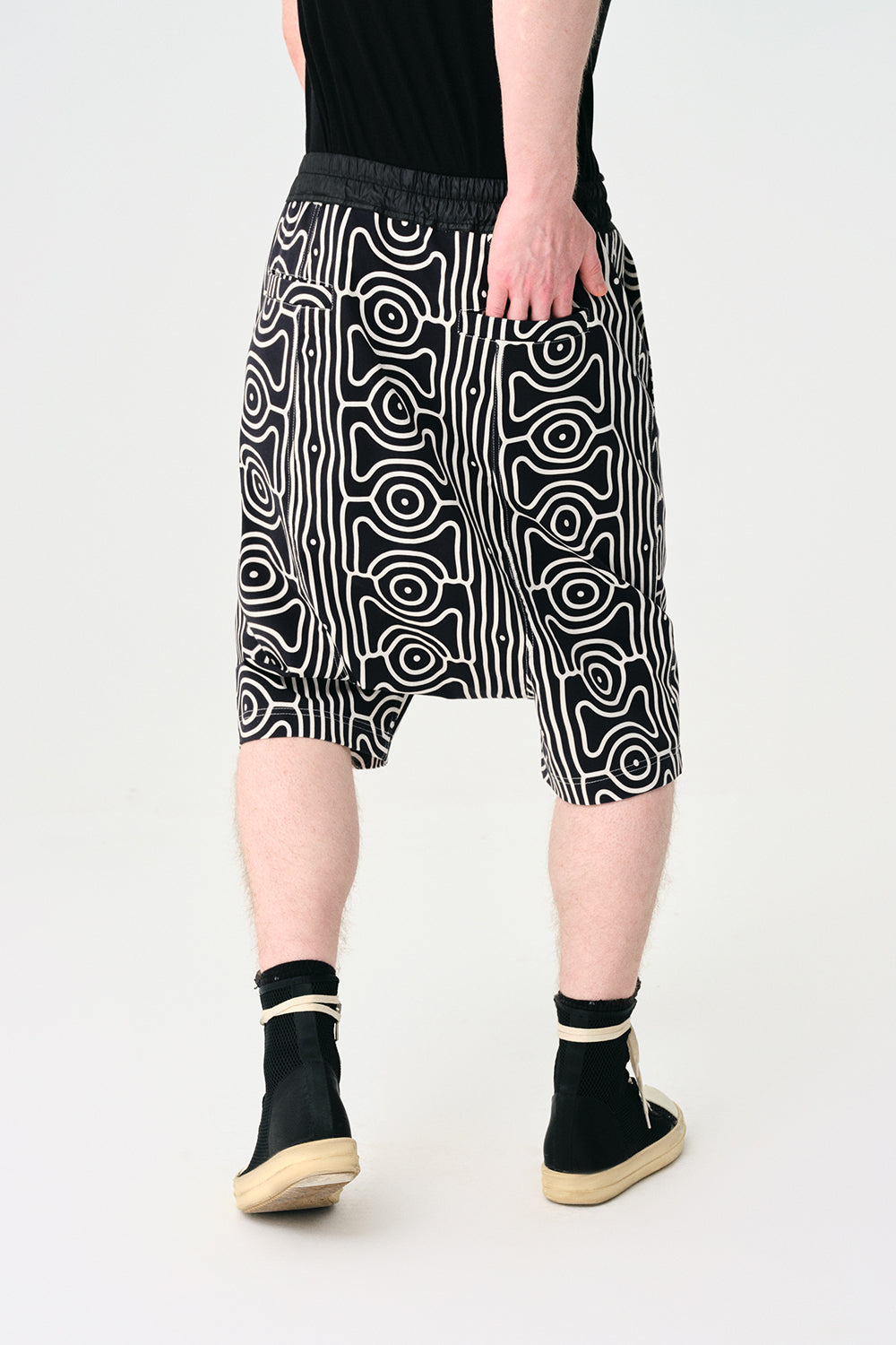 Yakaza Studio-Şort Maji-Şort-2-Milagron.com