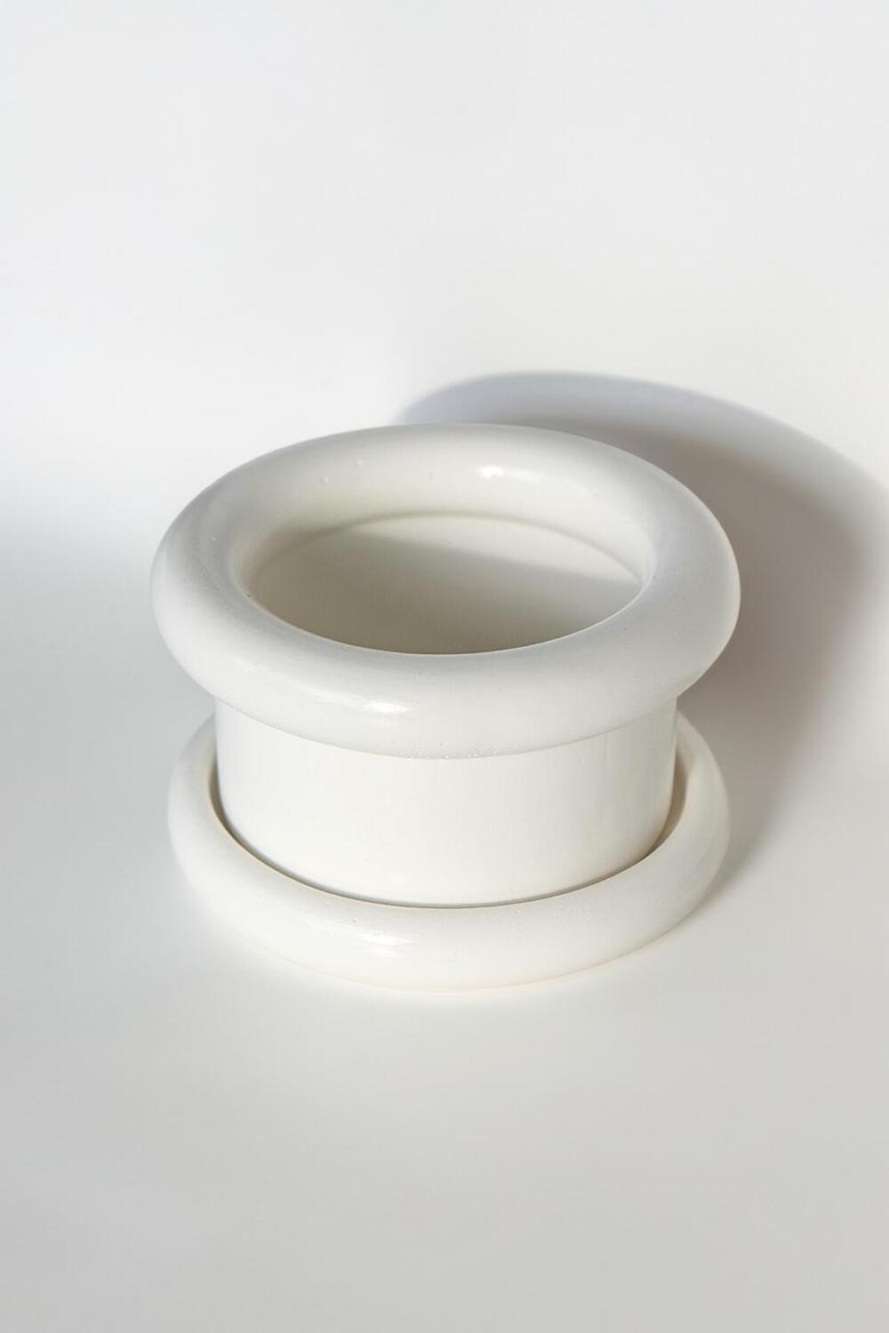 Yugatelier-Beyaz Beton Dekoratif Saksı-Dekoratif Saksı-2-Milagron.com