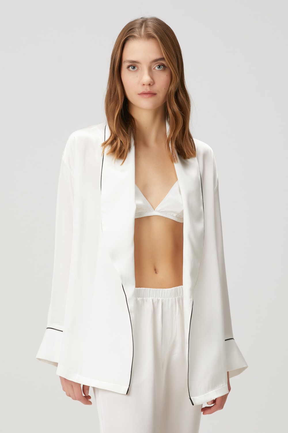 Zau-Beyaz İpek 3'lü Kadın Pijama Takımı-Pijama Takımı-2-Milagron.com