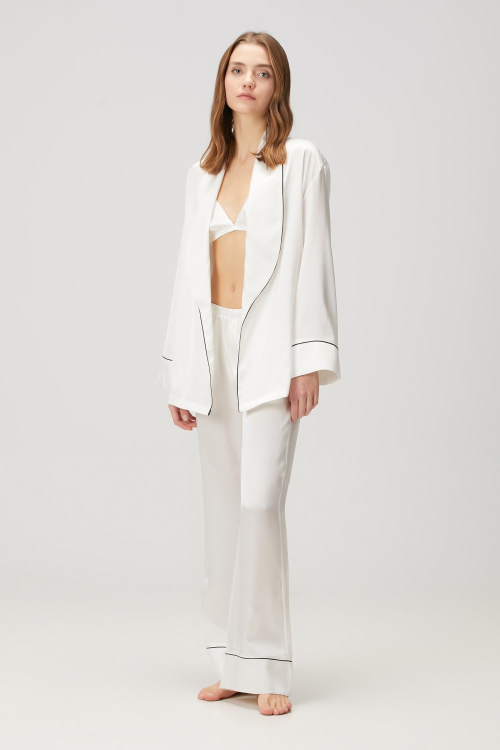 Zau-Beyaz İpek 3'lü Kadın Pijama Takımı-Pijama Takımı-5-Milagron.com