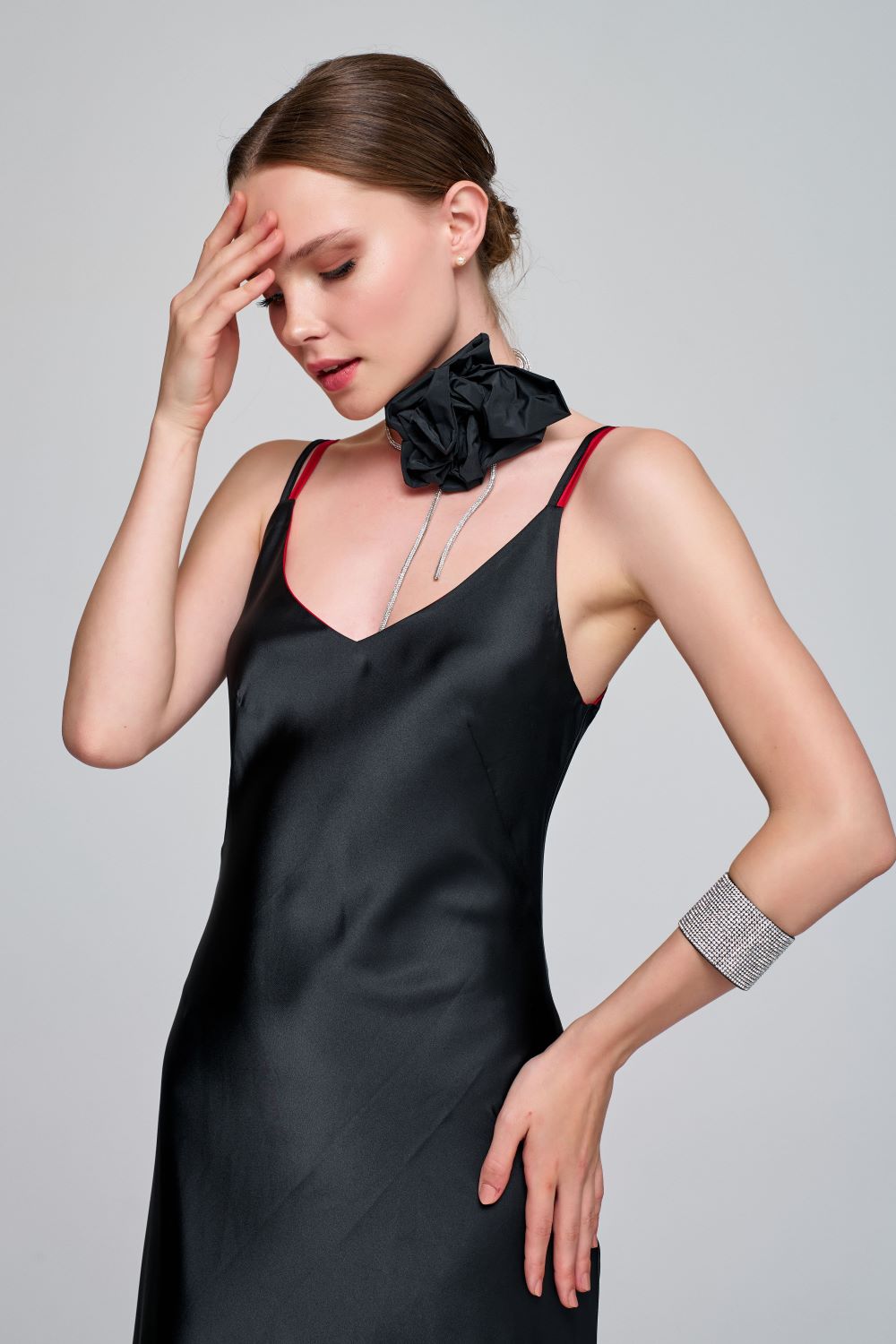 Zeynep Kaya-Çift Taraflı Saten Siyah/kırmızı Elbise-Elbise-4-Milagron.com