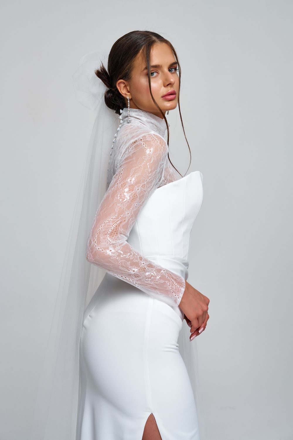 Zeynep Kaya-Fransız Dantel Yırtmaçlı Drapeli Elbise-Elbise-5-Milagron.com