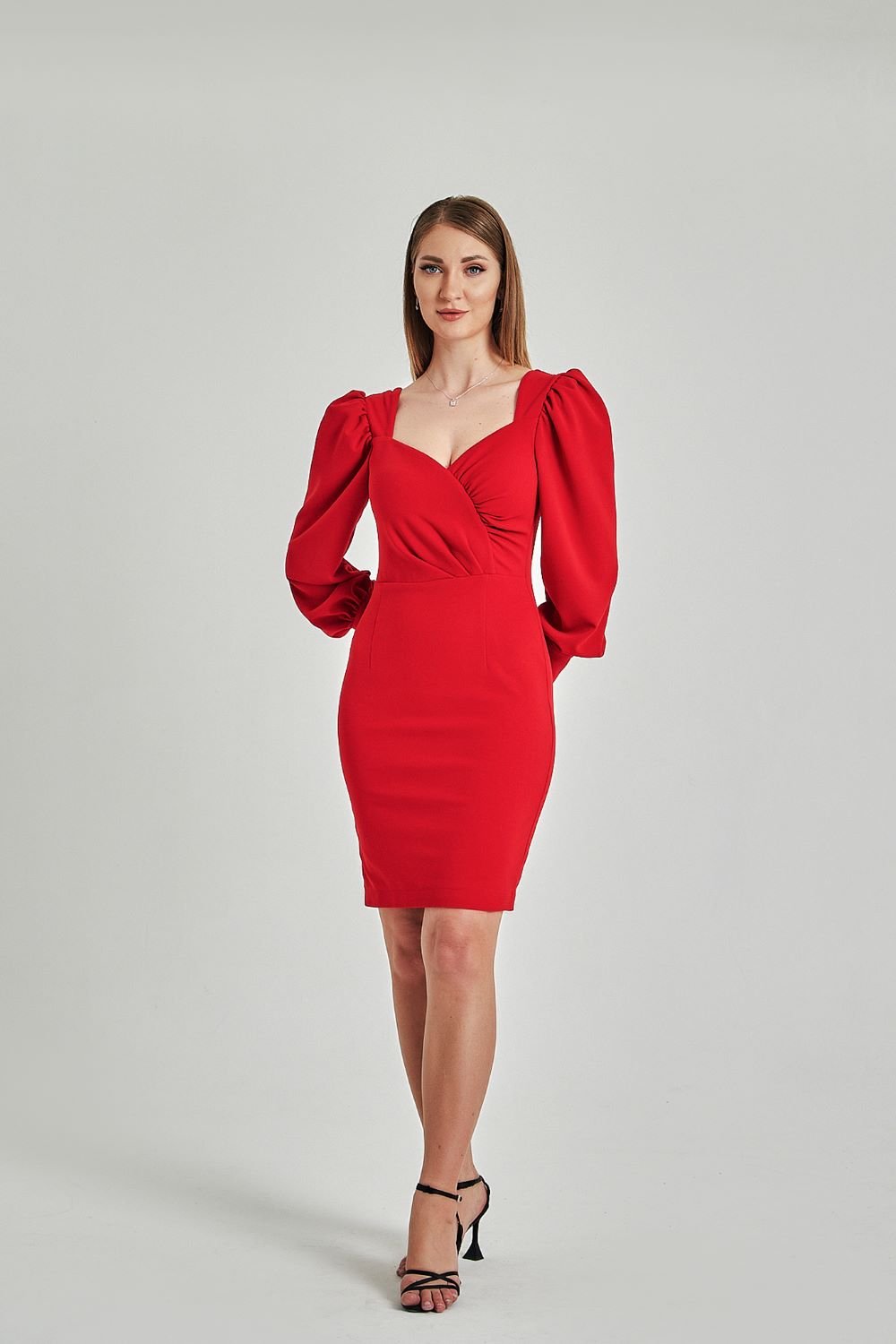 Zeynep Kaya-Kırmızı Midi Boy Vücuda Oturan Krep Elbise-Elbise-1-Milagron.com