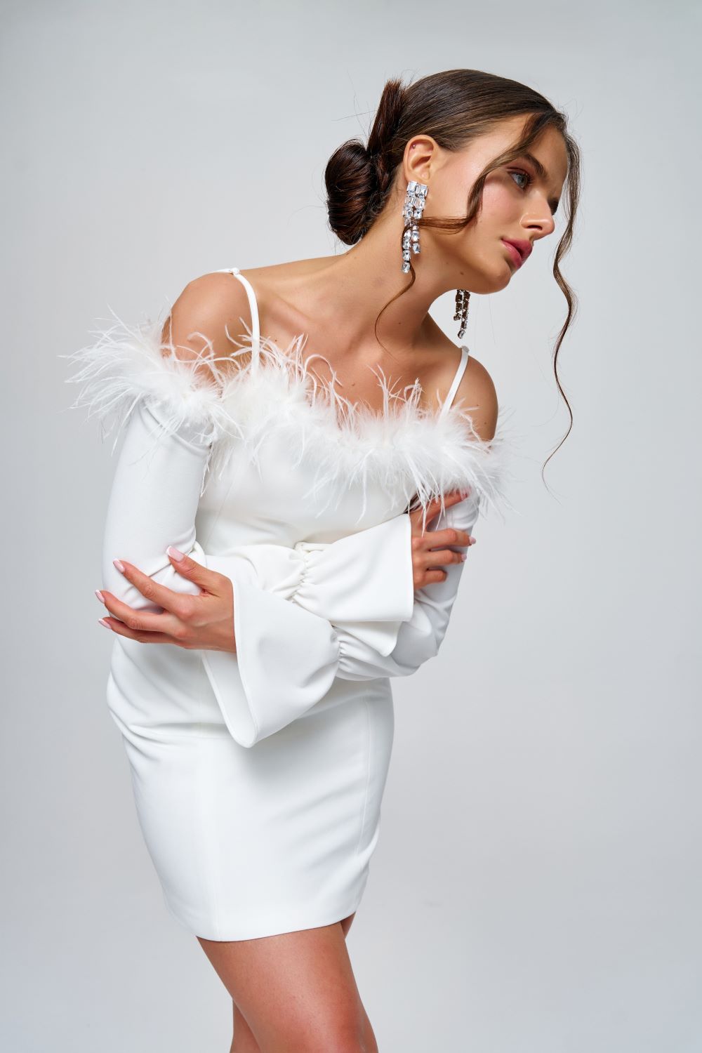 Zeynep Kaya-Yakası Tüylü Askılı Elbise-Elbise-2-Milagron.com