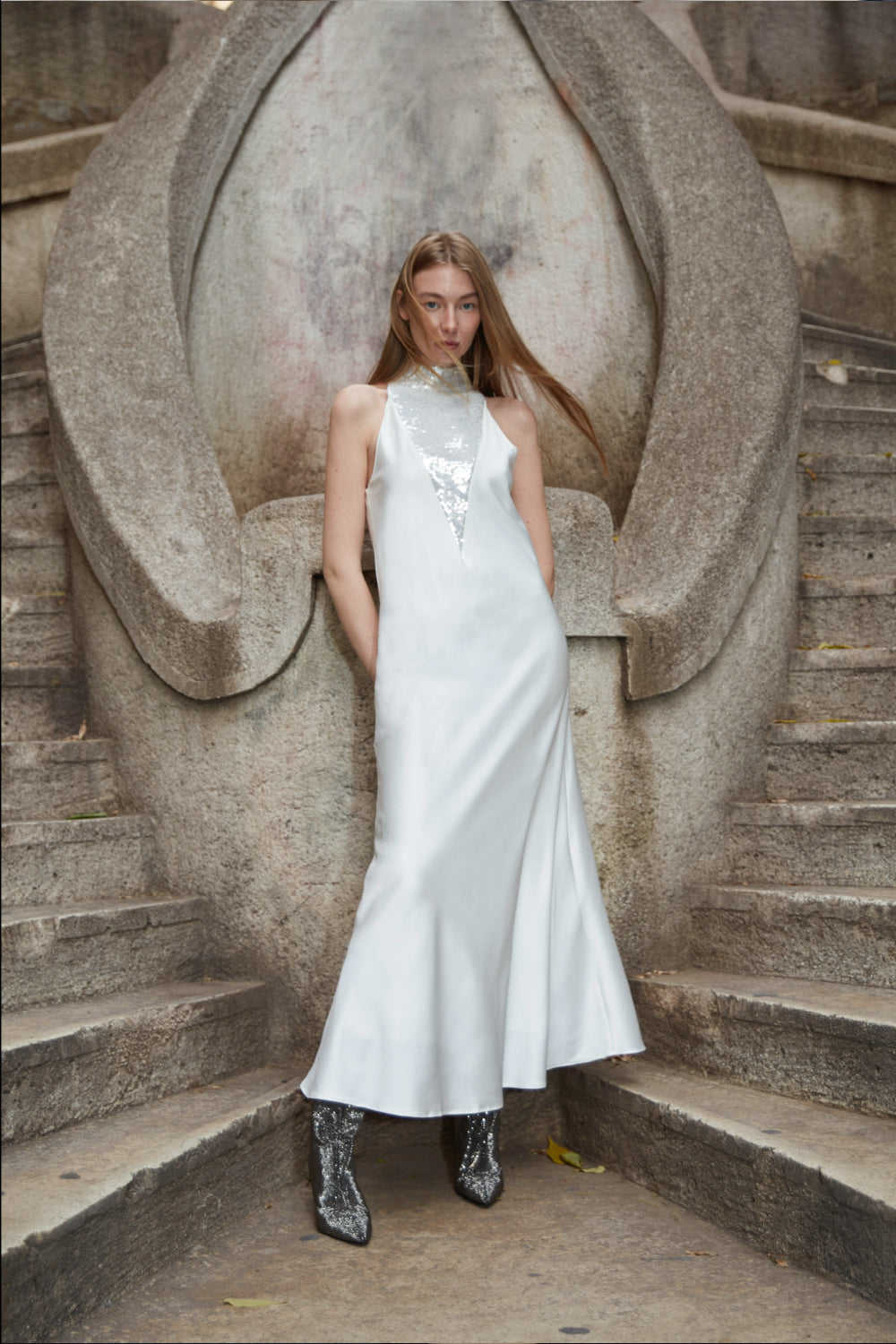 Zeynep Mayruk-Swan Dress-Elbise-7-Milagron.com
