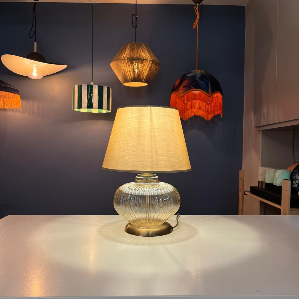 Amber Üfleme Cam Gövdeli Şık Abajur
