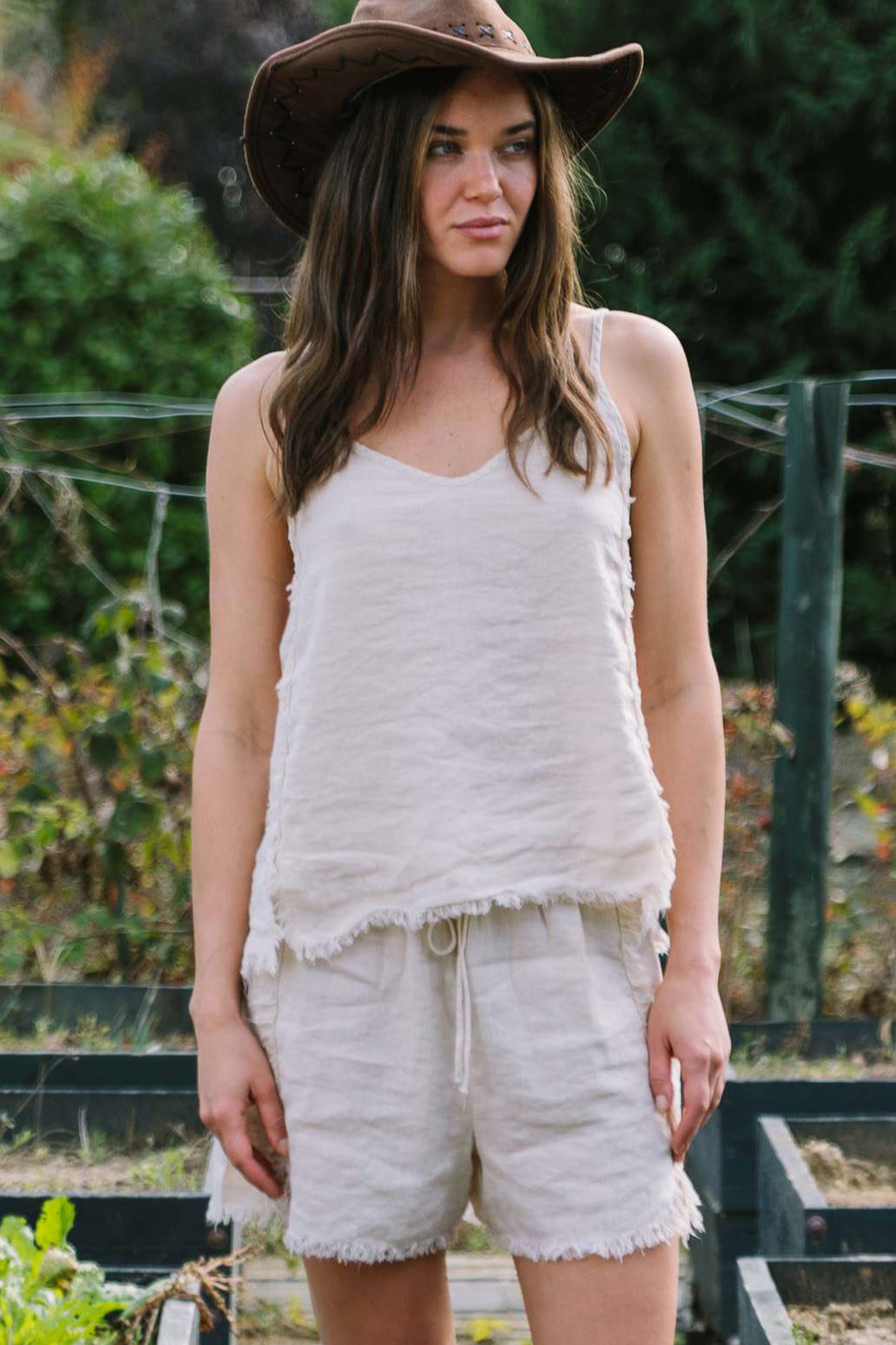 April Askılı Bluz