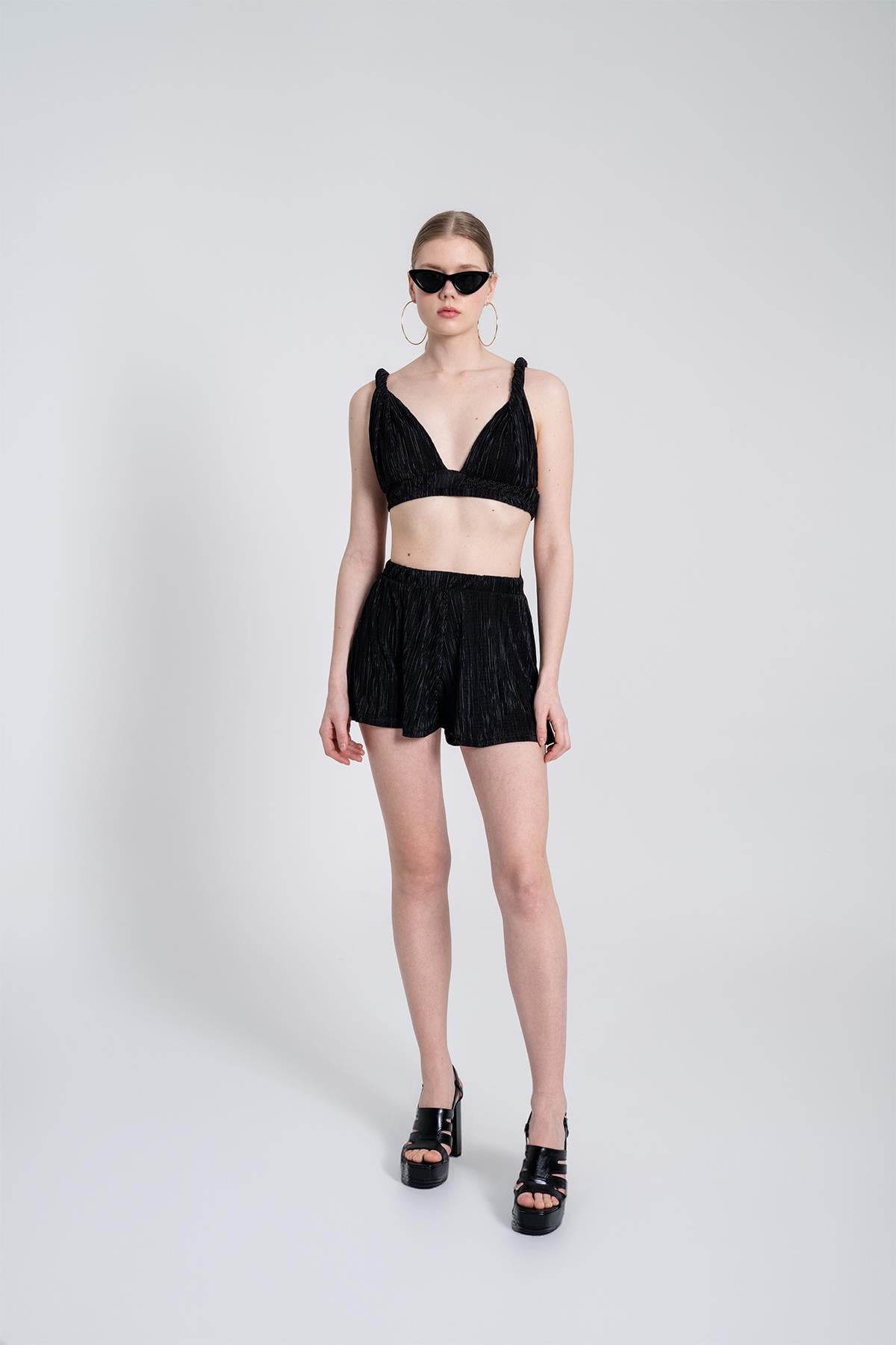 Beli Lastikli Mini Comfy Şort Siyah