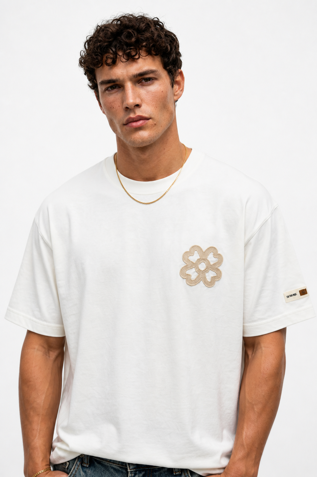 Erkek Nakış Detaylı Oversize T-Shirt Ekru