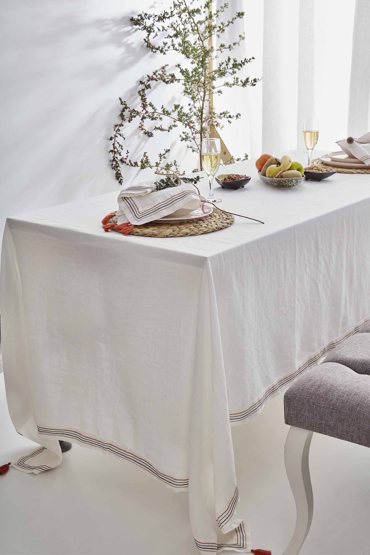 Este Masa Örtüsü | Lonse Linen | Püsküllü