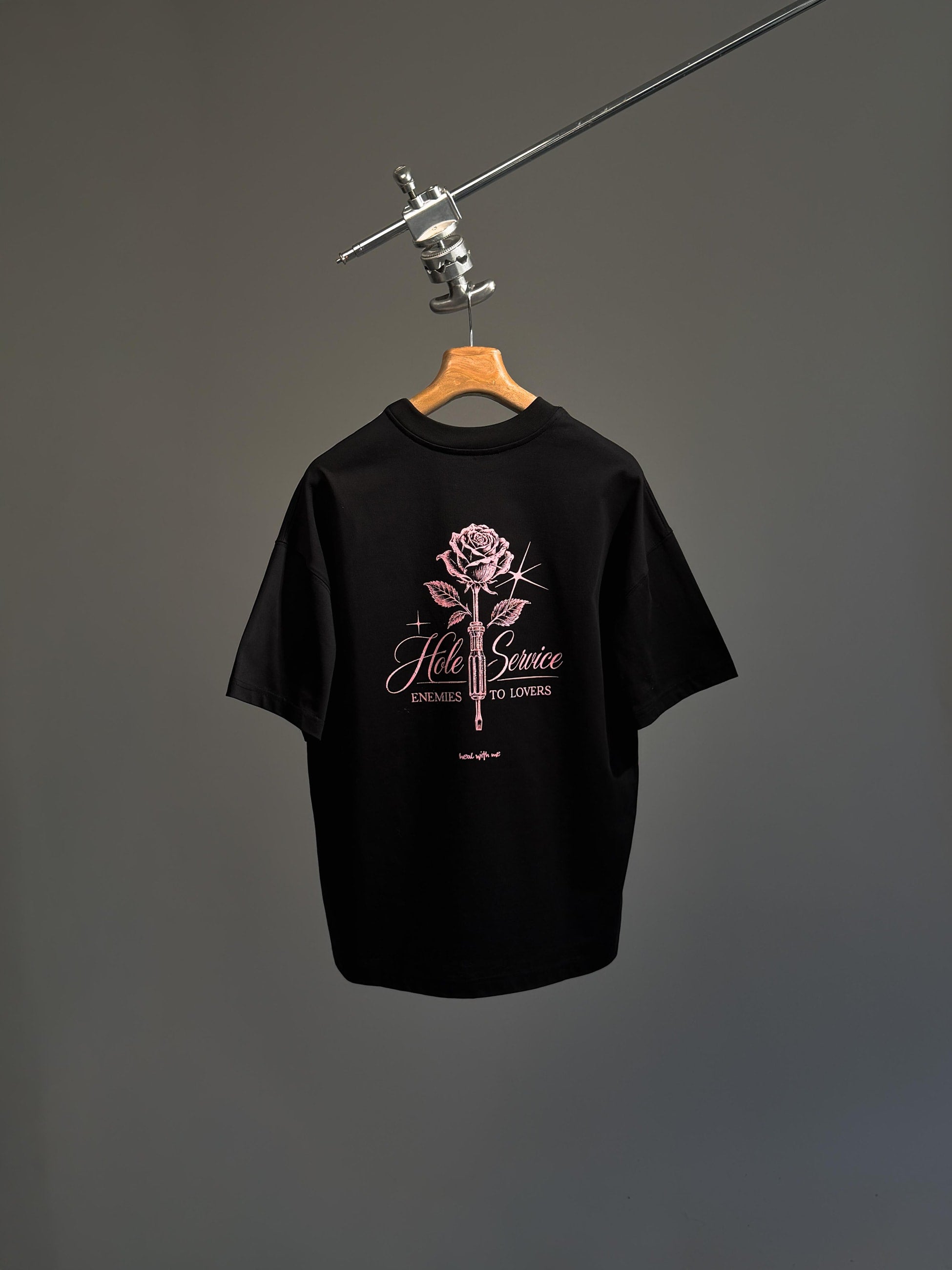 Gül Grafik Baskılı Siyah Oversize T-Shirt