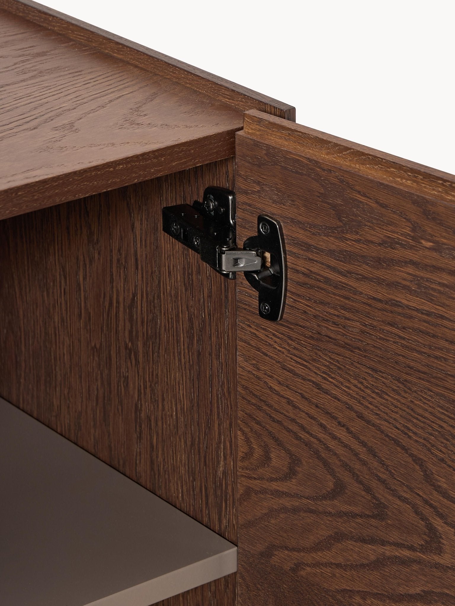 Larsen 160 Cm Meşe Kaplama Ahşap Dressoir