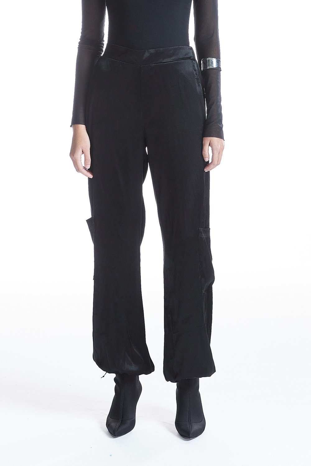 no'design-Büyük Cep Detaylı Saten Kargo Pantolon-Pantolon-4-Milagron.com