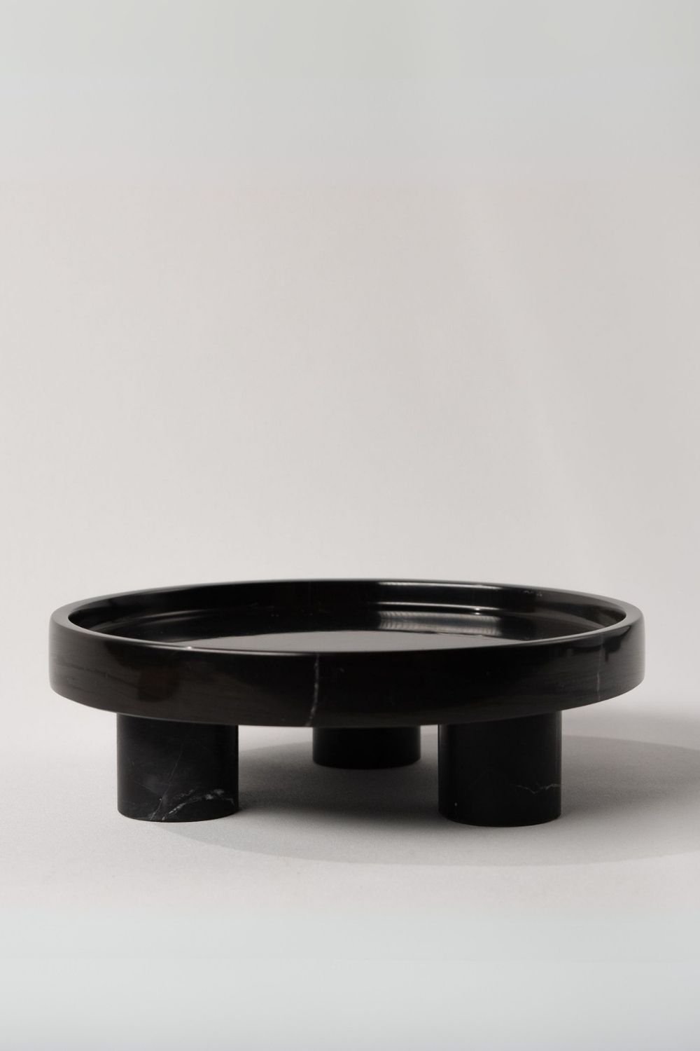 oinostudio-Harriet Ayaklı Sunum Tepsisi-Sunum Aksesuarları-1-Milagron.com