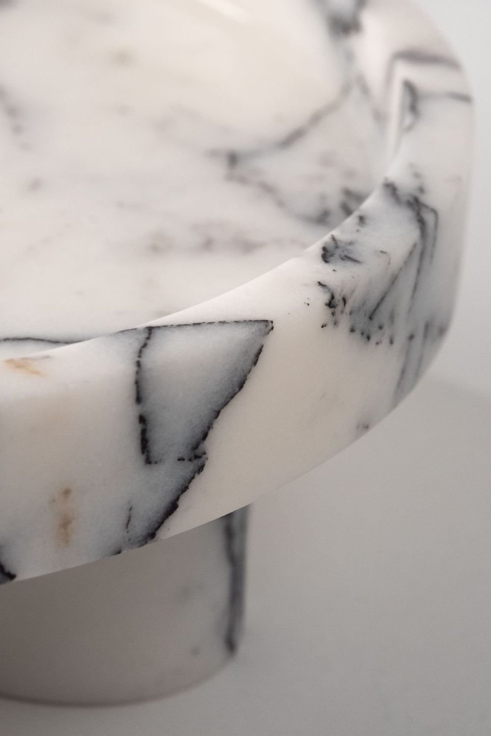 oinostudio-Harriet Ayaklı Sunum Tepsisi-Sunum Aksesuarları-4-Milagron.com