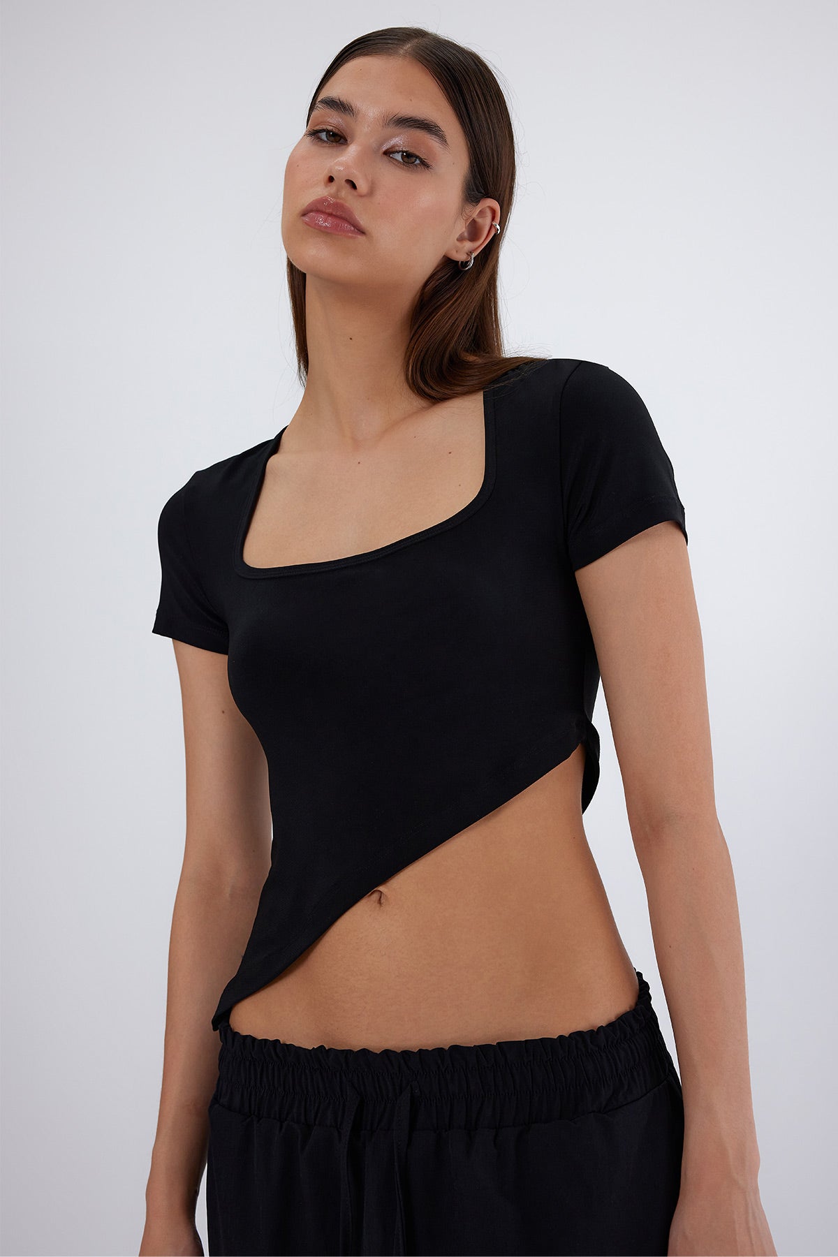 Myra Asimetrik T-Shirt | Siyah