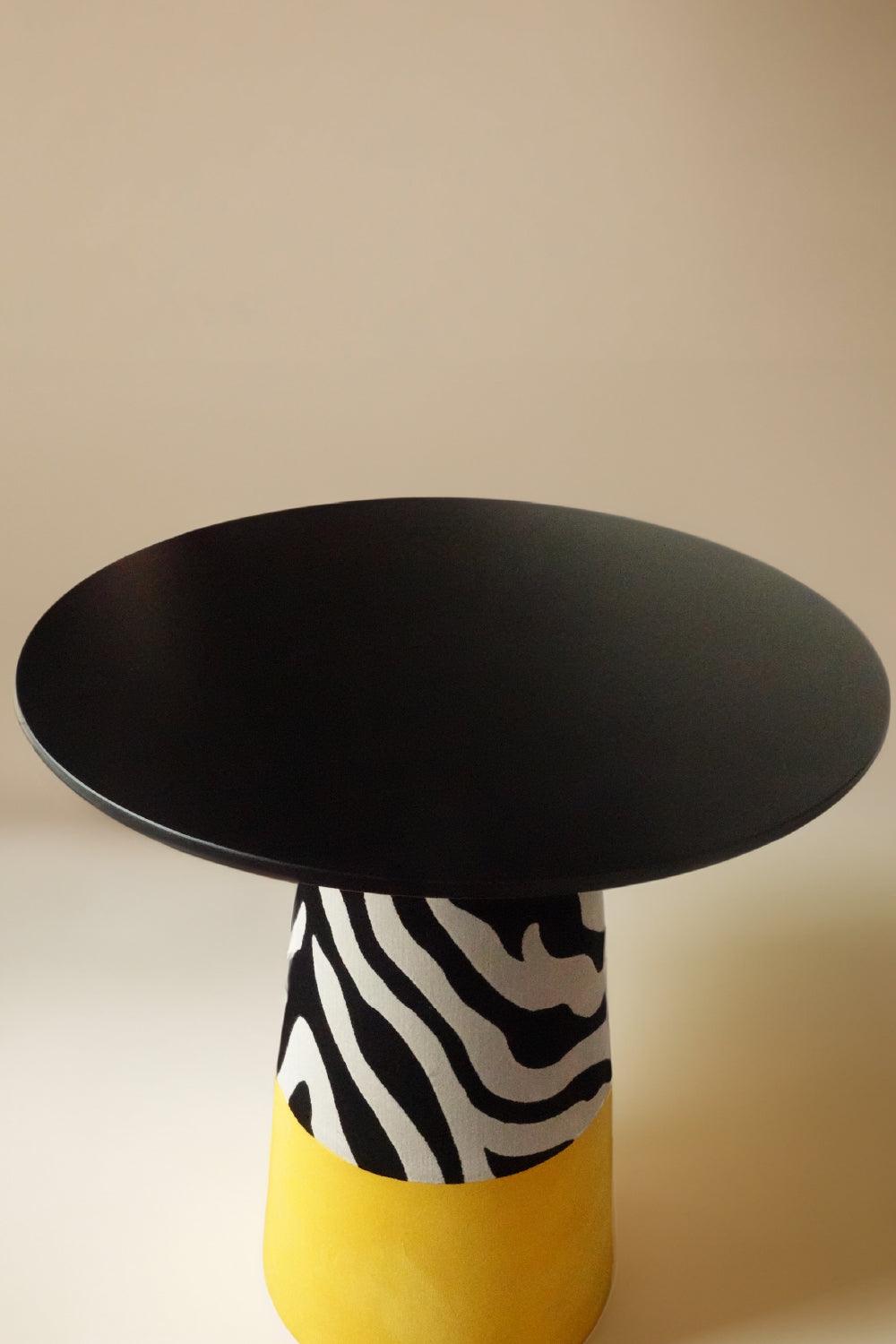 22 Maggio Istanbul-Savana Jakarlı Zebra Kadife Ahşap Yan Sehpa-Sehpa-3-Milagron.com