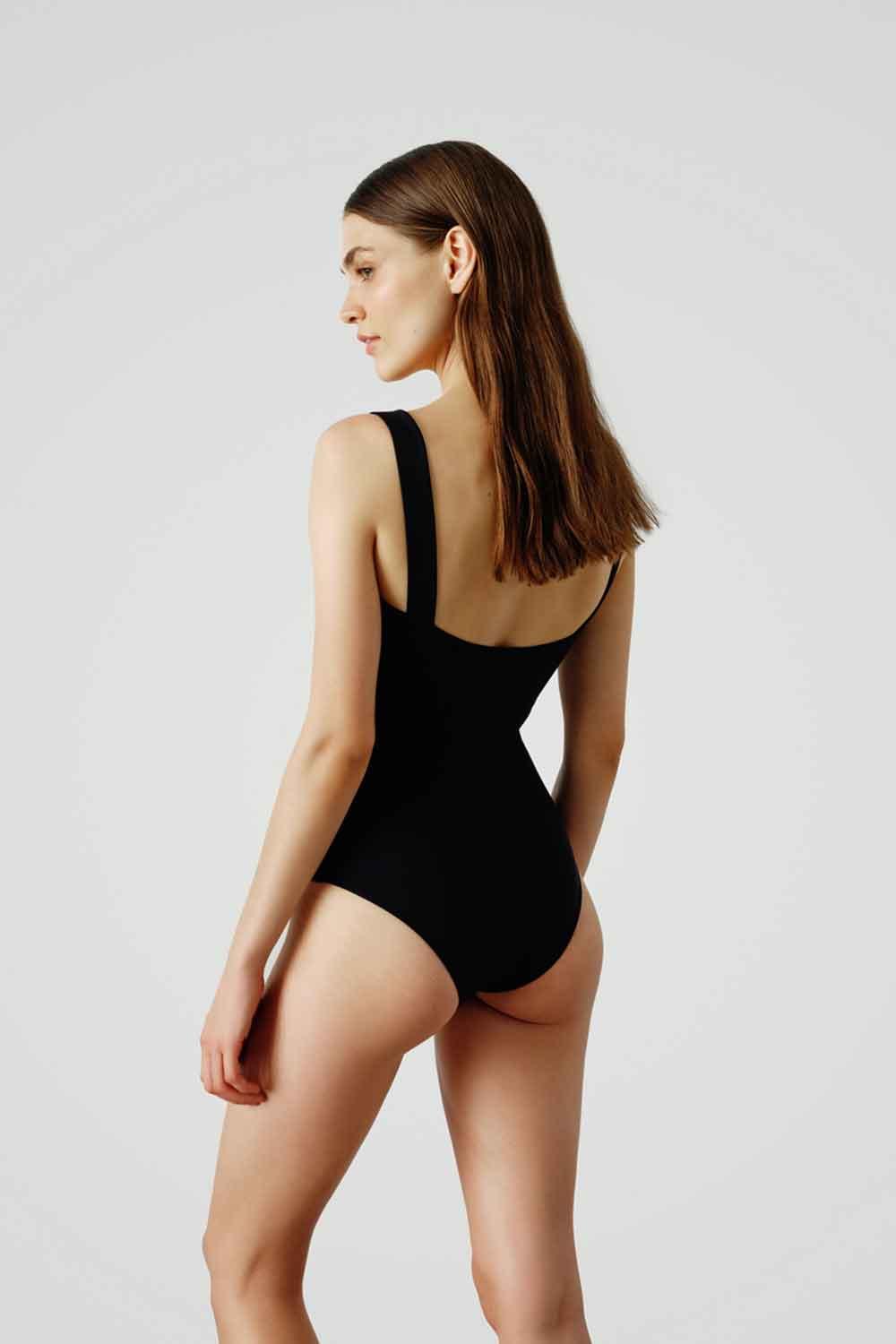 Anais & Margaux-Gabrielle Black Swimsuit-Bikini & Mayo-3-Milagron.com