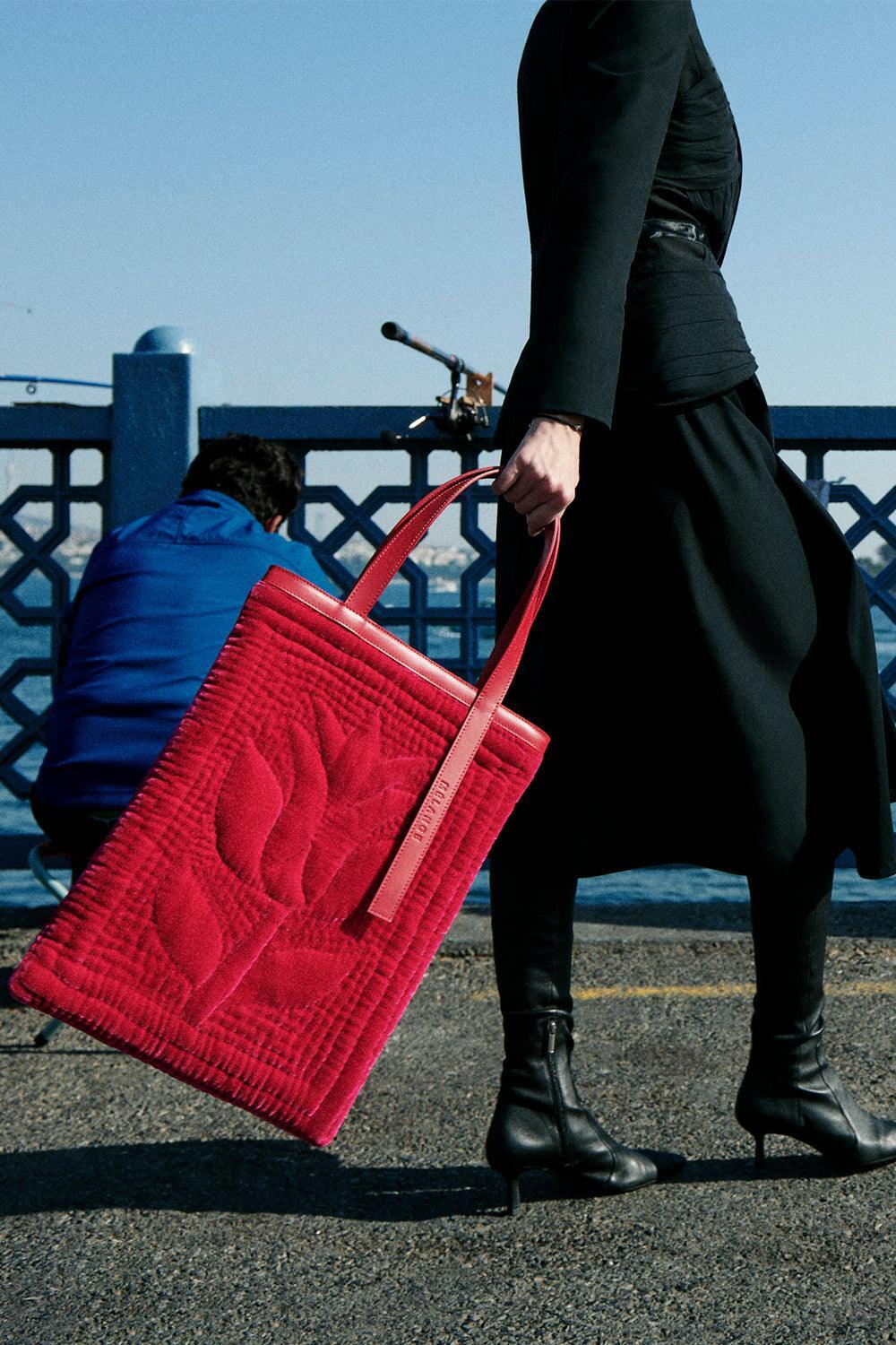 Atelier Melange-Şükran Omuz Çantası İpek Kadife Fuşya-Omuz Çantası-4-Milagron.com