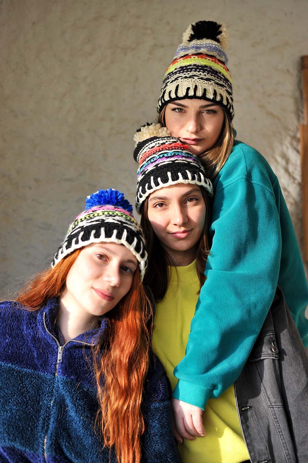 Color Manifesto-Siyah Bere-Bere-2-Milagron.com