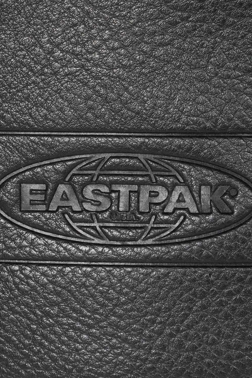 Eastpak-Eastpak Springer Grained Black II-Bel Çantası-2-Milagron.com