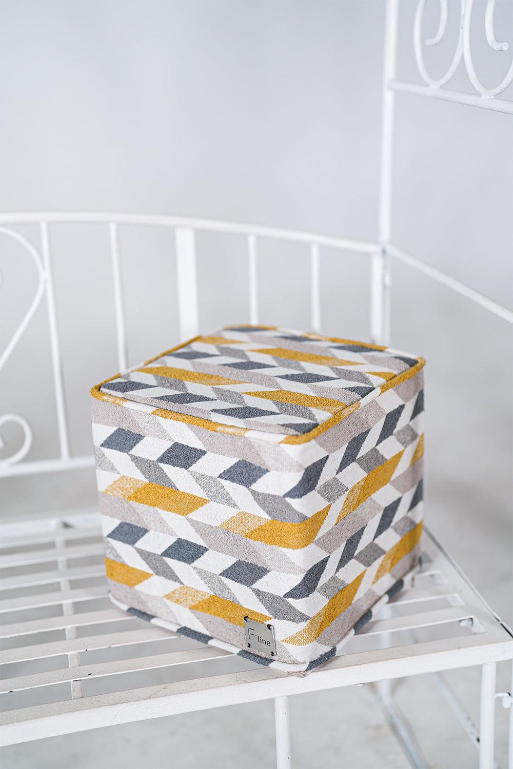 F.lineStudio-Tidy Yastık Renkli-Yastık-2-Milagron.com