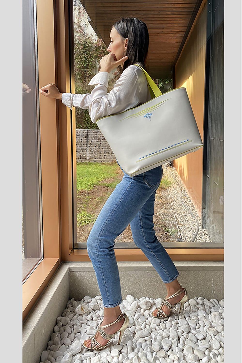 Geomi-Mun Tote - Travel Size - Vanilya-Omuz Çantası-1-Milagron.com