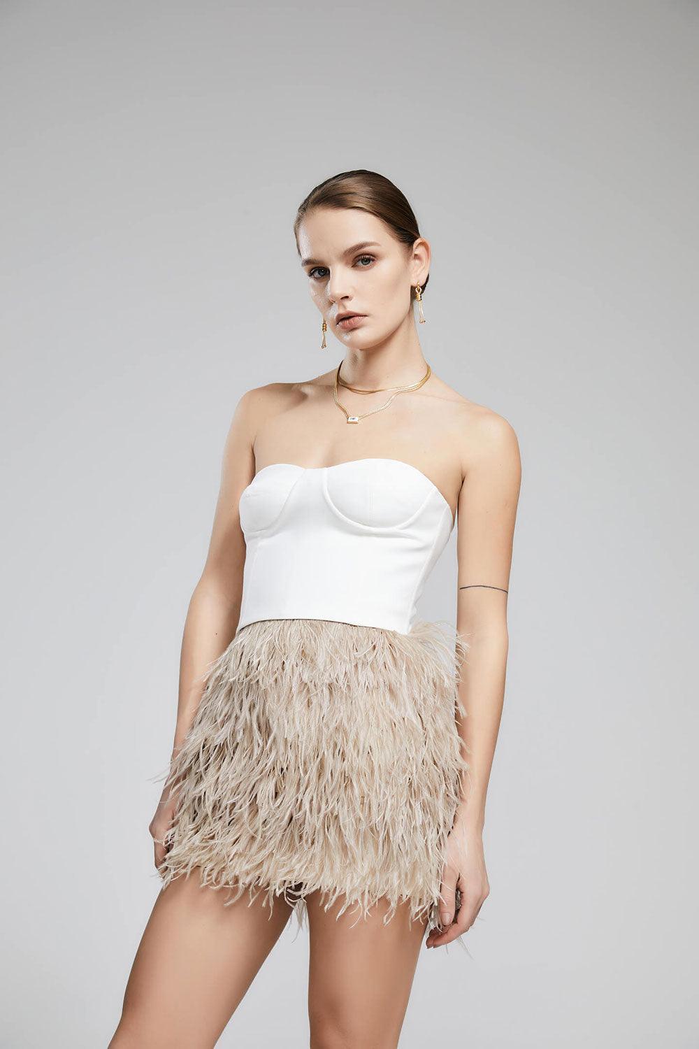Iquoniq-Laia Mini Skirt With Feather-Etek-3-Milagron.com