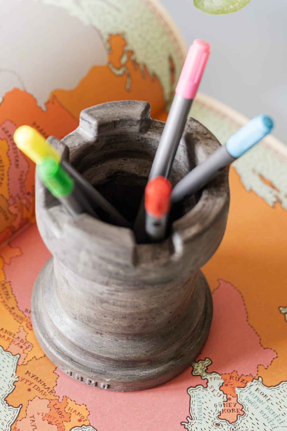 Jomo Tasarım-Beton Kale Kalemlik-Kalemlik-2-Milagron.com