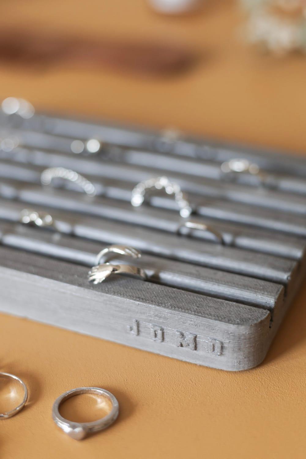 Jomo Tasarım-Beton Yüzük Düzenleyici-Yüzük-2-Milagron.com