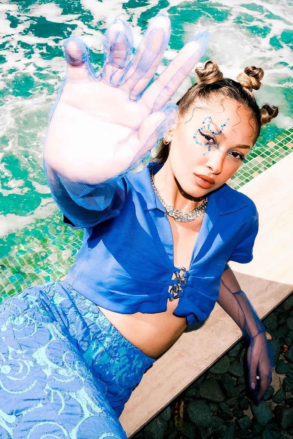 Kahshan-Chain Crop Shirt-Top-1-Milagron.com