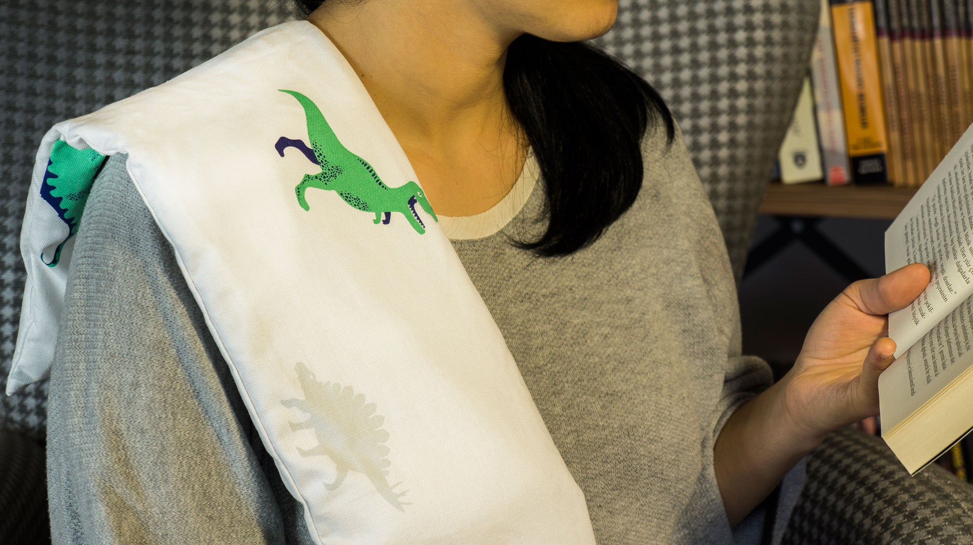 Kayigo-Warmy Ilık Sarılma Yastığı Dino-Yastık-3-Milagron.com