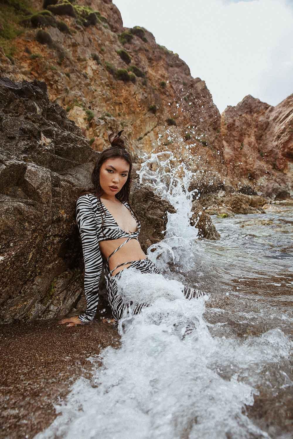 LA LOUVE-Hunter Büstiyer-Top-4-Milagron.com