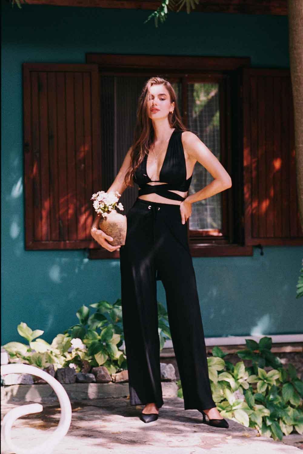 LA LOUVE-Nuit Büstiyer-Top-1-Milagron.com