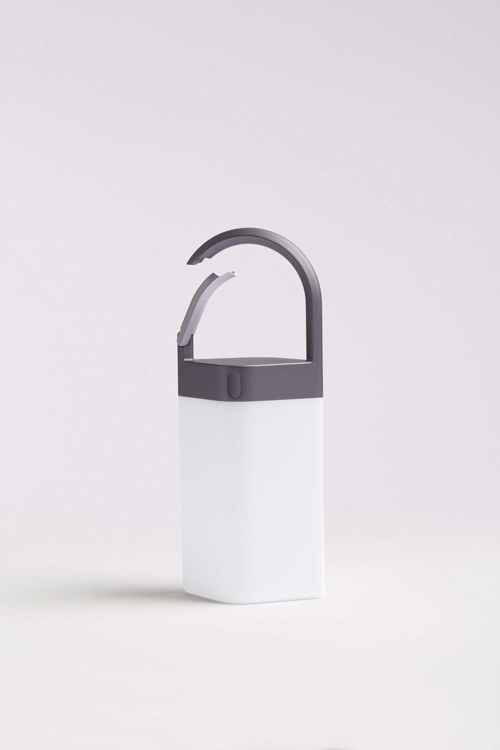 Lexon-Horizon Asılabilir Lamba Metalik Gri-Taşınabilir Lamba-3-Milagron.com