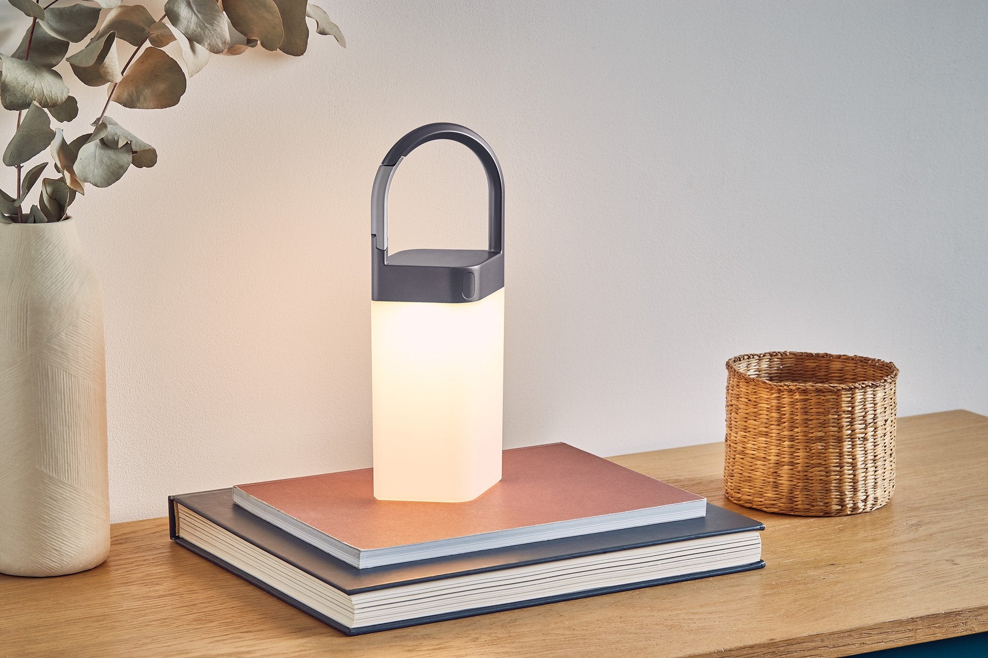 Lexon-Horizon Asılabilir Lamba Metalik Gri-Taşınabilir Lamba-4-Milagron.com